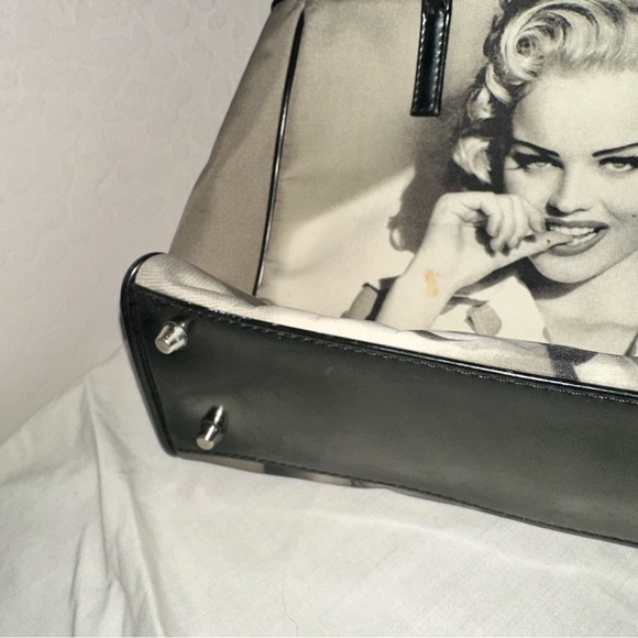 Vintage GUESS Designer Rare Collectible Purse Handbag Bejeweled Bag - Picture 7 of 16